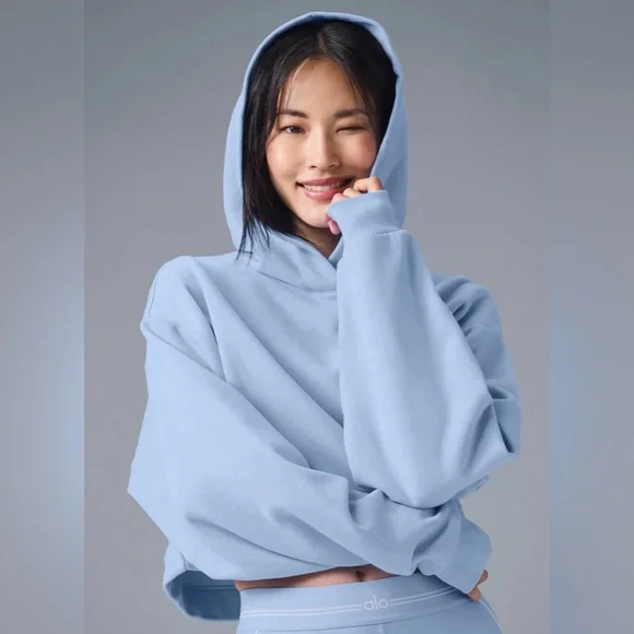 alo YOGA ライトブルー パーカー Mサイズ BAE HOODIE ALO Yoga | Tops | Alo Yoga Bae Hoodie Seashell Blue Size Medium